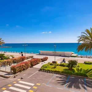 https://appartamento-fronte-mare-a-ospedaletti-by-wonderful-italy.hotelitalianriviera.com